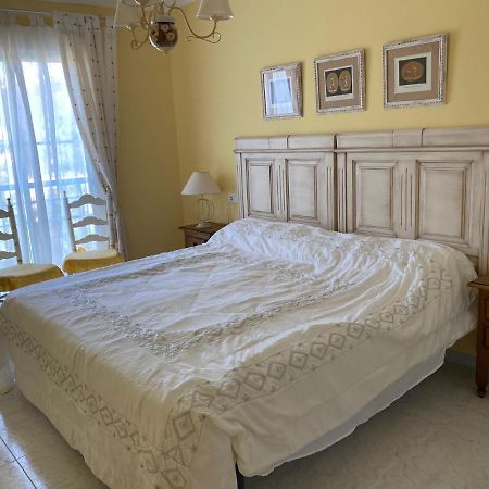 Torrox Costa Beachfront Apartment Extérieur photo