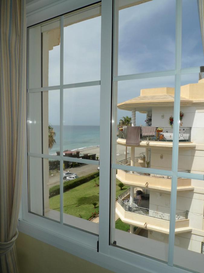 Torrox Costa Beachfront Apartment Extérieur photo