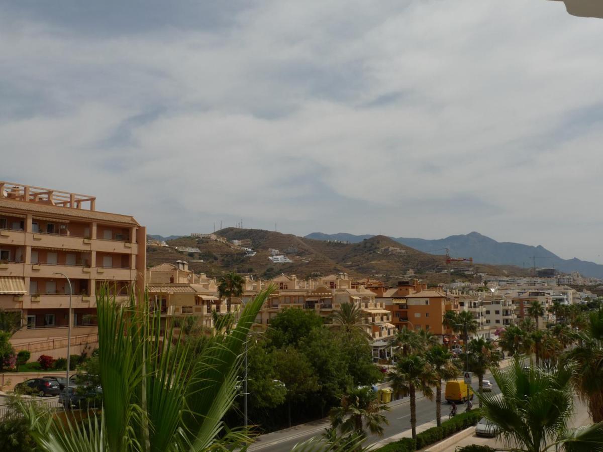 Torrox Costa Beachfront Apartment Extérieur photo