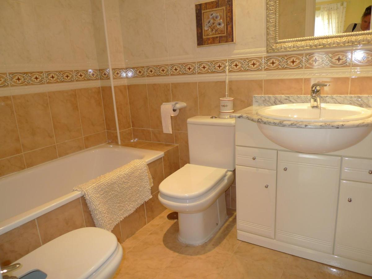 Torrox Costa Beachfront Apartment Extérieur photo