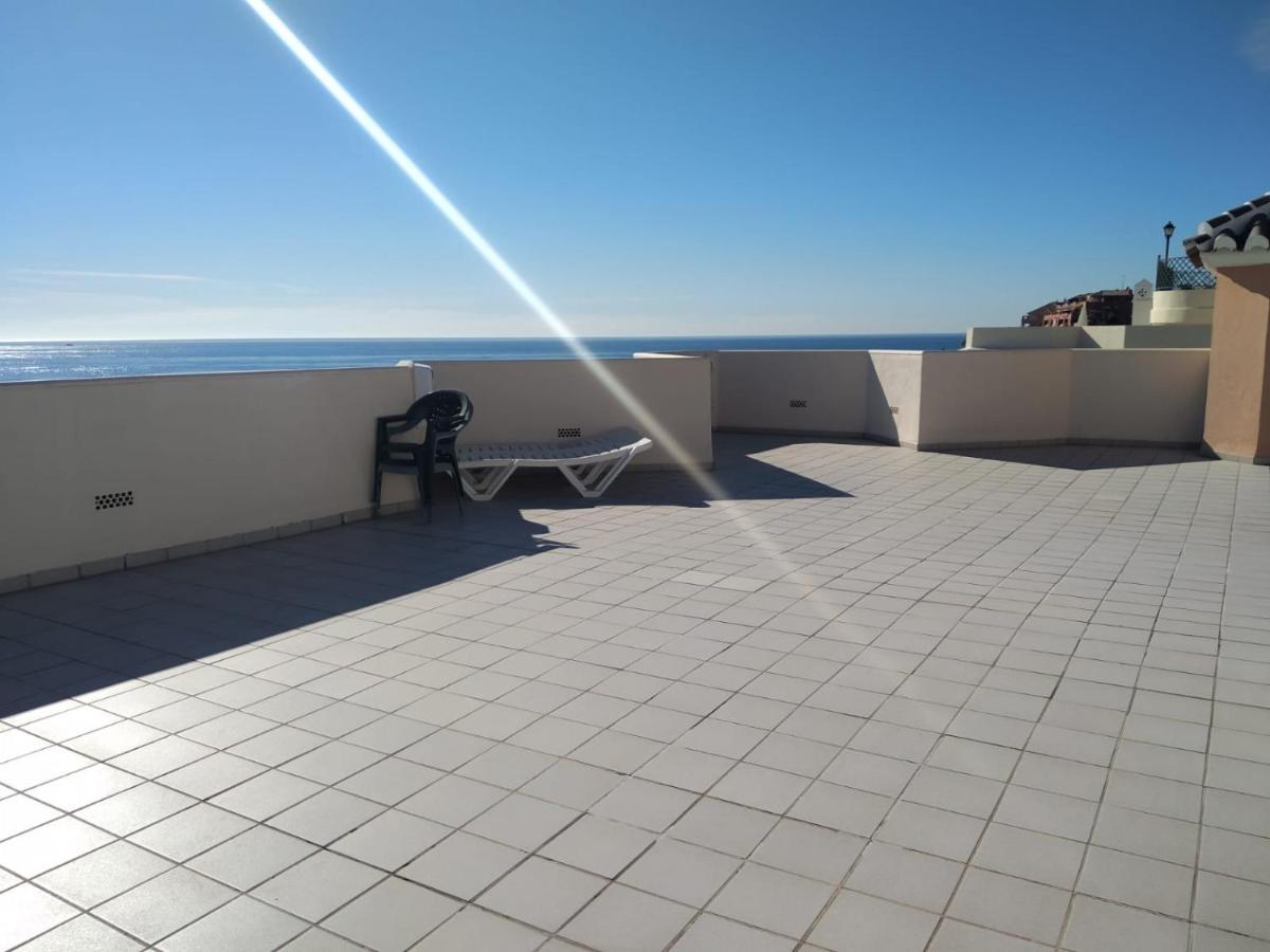 Torrox Costa Beachfront Apartment Extérieur photo